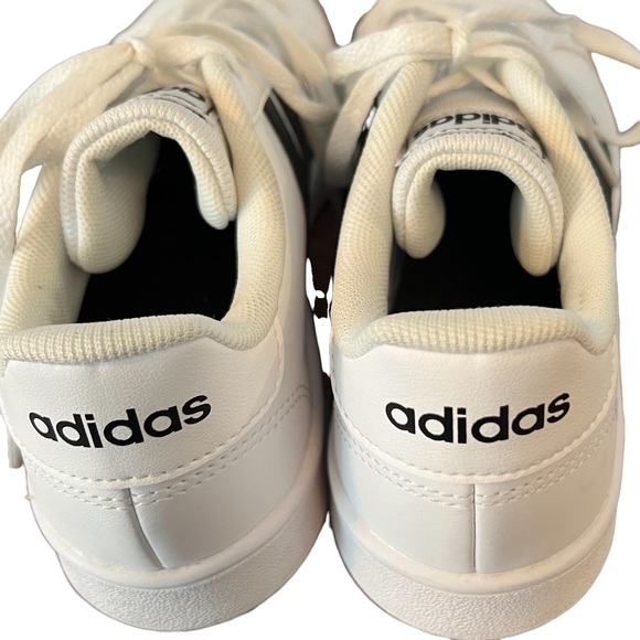 🌸Adidas Grand Court Kids Athletic Shoes - Picture 7 of 10